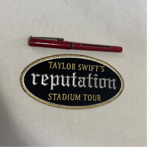 Taylor Swift Reputation Stadium Tour Patch VIP Box Iron On Sew - Picture 2 of 4